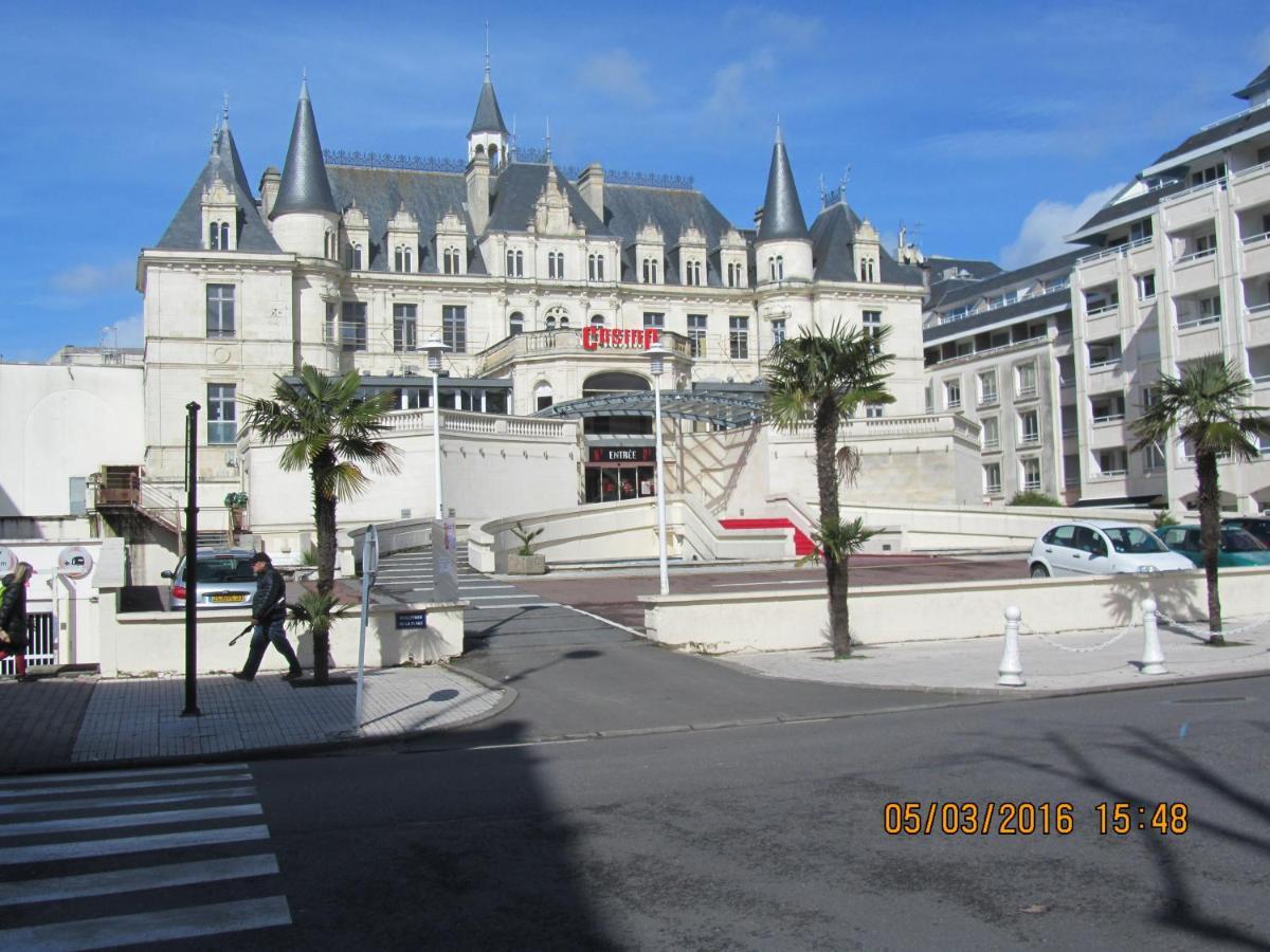 studio en centre ville, place de parking privée Arcachon Esterno foto